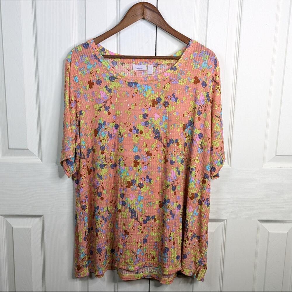 LOGO by Lori Goldstein Waffle Mesh Floral Top 2X Relaxed Textured Short Sleeve - Picture 3 of 11